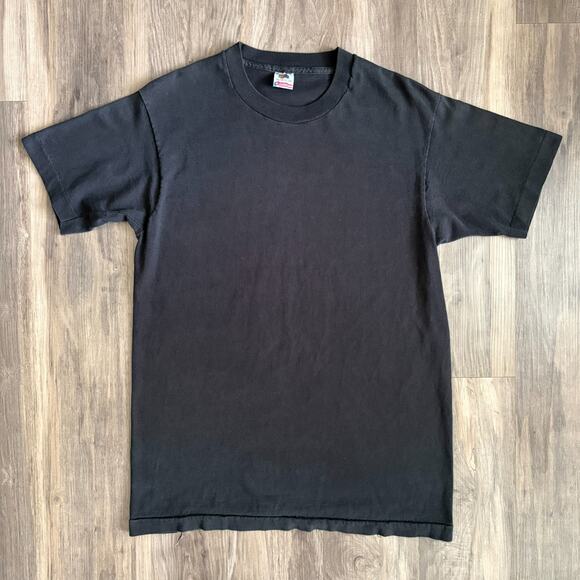 Vintage Fruit Of The Loom T-Shirt Mens Size M Black Blank Single Stitch Faded - Picture 1 of 6